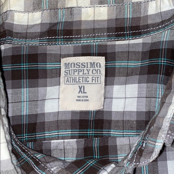 Men’s Plaid Button Down - Picture 4 of 4